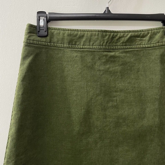 J Crew Size 8 Skirt Mini Corduroy Army Green Back Zip Academia Preppy NWT - Picture 3 of 7